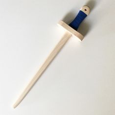 Fraise et Bois Artušov balíček - drevený meč a štít - modrý 